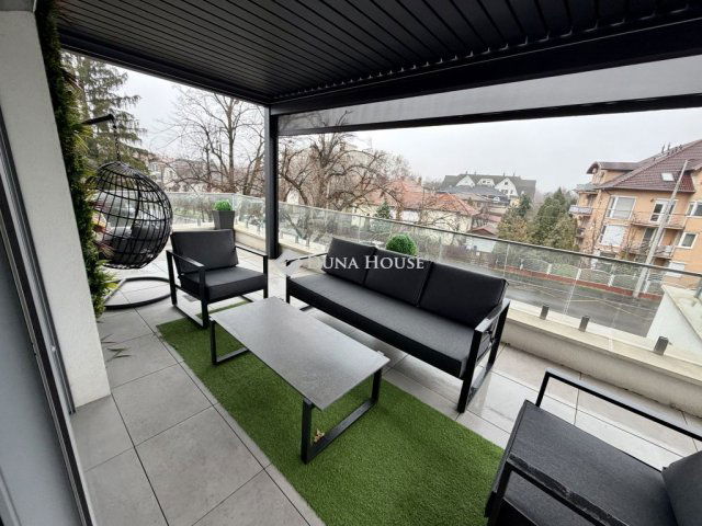 Kiadó téglalakás, albérlet, Debrecenben, Széchenyi utcában