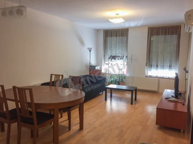 Kiadó téglalakás, albérlet, VI. kerületben, Szinyei Merse utcában