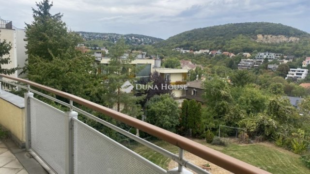 Eladó téglalakás, Budapesten, II. kerületben 215 M Ft, 5 szobás