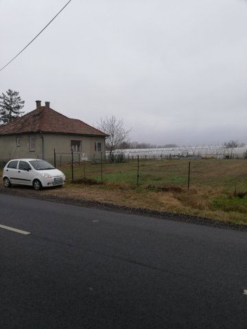 Eladó telek, Szentlőrinckátán 5.5 M Ft / költözzbe.hu