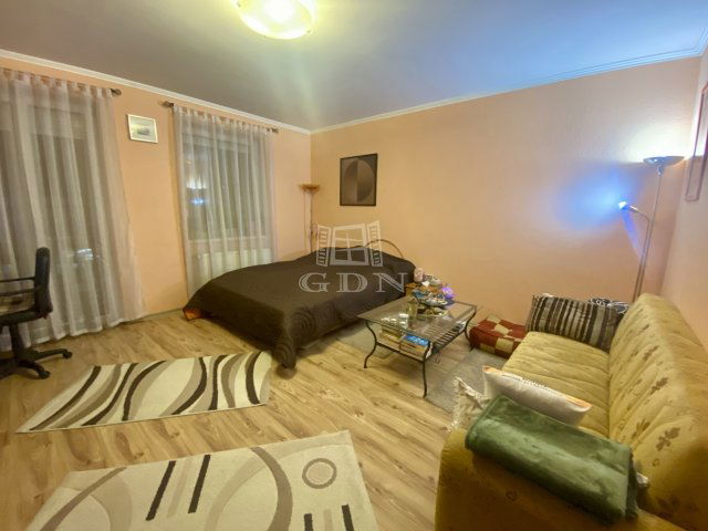 Eladó téglalakás, Budapesten, XV. kerületben 64 M Ft, 1 szobás