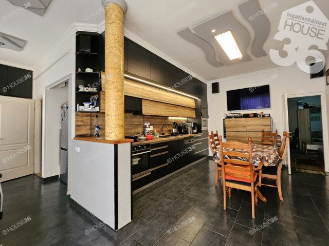 Eladó családi ház, Kecskeméten 89.8 M Ft, 3 szobás