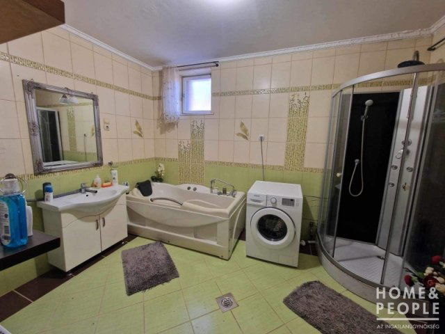 Eladó családi ház, Hódmezővásárhelyen 47.999 M Ft