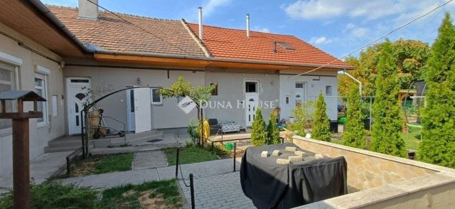 Eladó téglalakás, Budapesten, XX. kerületben 41 M Ft, 1 szobás