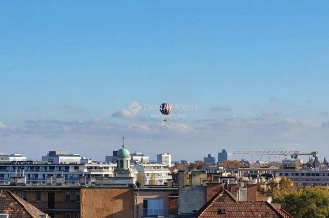 Eladó téglalakás, Budapesten, XIII. kerületben 159.2 M Ft