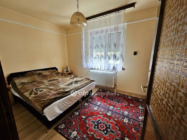 Eladó családi ház, Kalocsán 46.5 M Ft, 2+4 szobás