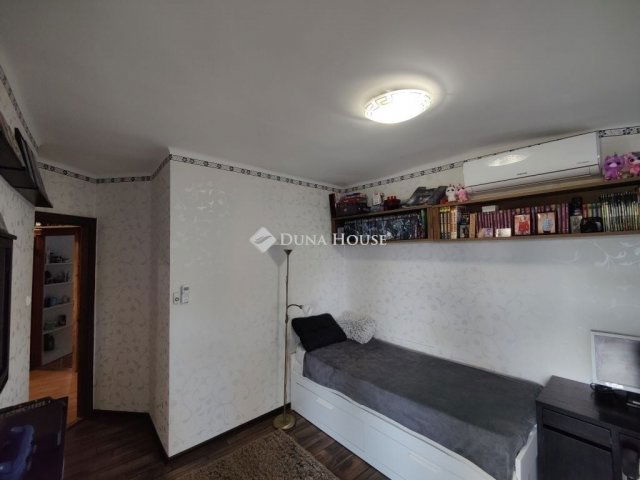 Eladó ikerház, Szentendrén 167.9 M Ft, 4 szobás