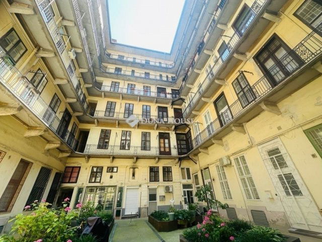 Eladó téglalakás, Budapesten, IX. kerületben 139 M Ft, 3 szobás