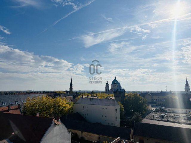 Eladó téglalakás, Cegléden 52.99 M Ft, 3 szobás