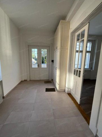 Eladó családi ház, Kecskeméten 550 M Ft, 4 szobás