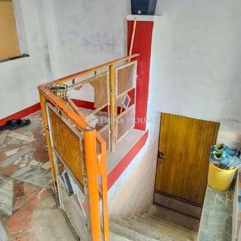 Eladó családi ház, Nagykőrösön, Temetőhegy dűlőn 25 M Ft
