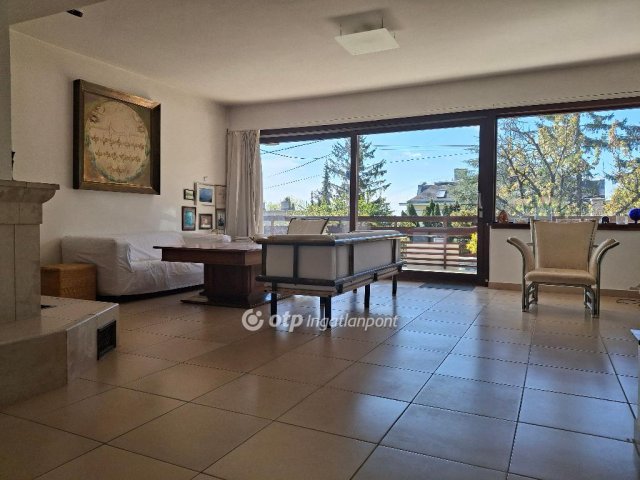 Eladó sorház, Budapesten, II. kerületben 350 M Ft, 6 szobás