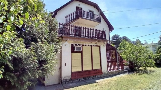 Eladó ikerház, Siófokon 85 M Ft, 7 szobás / költözzbe.hu