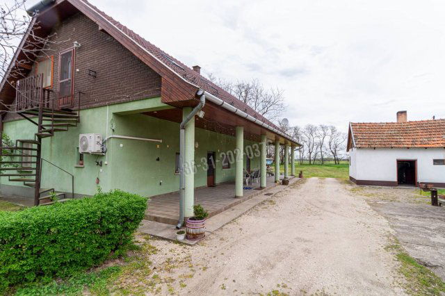 Eladó mezogazdasagi ingatlan, Petőfiszálláson 35 M Ft, 5 szobás