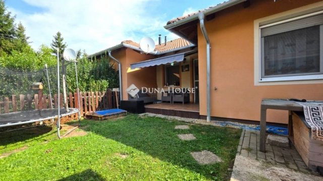 Eladó ikerház, Gencsapátiban 59.99 M Ft, 3 szobás