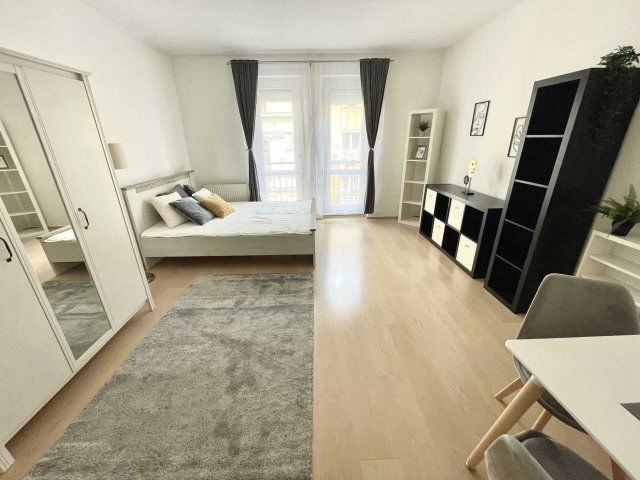 Kiadó téglalakás, albérlet, VII. kerületben, Rózsa utcában