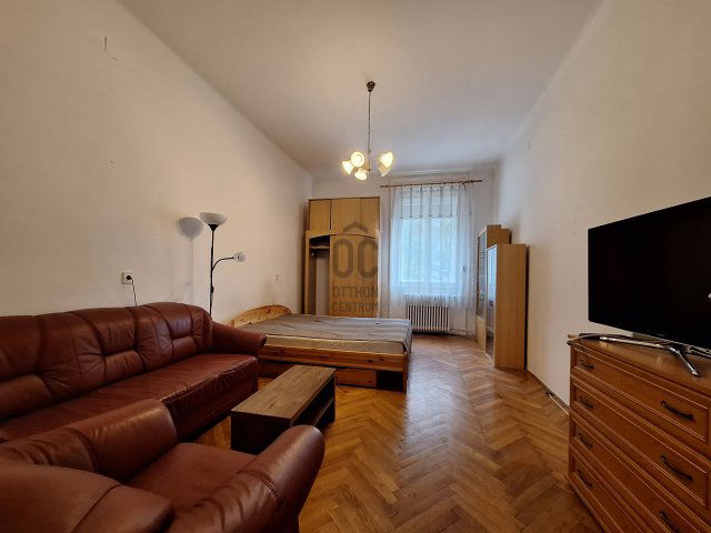 Eladó téglalakás, Gyöngyösön 44.9 M Ft, 3 szobás