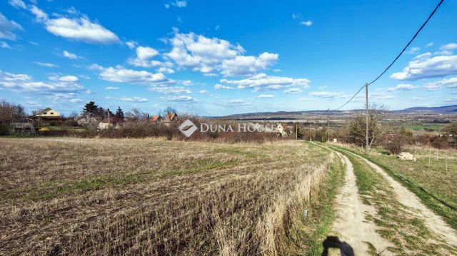 Eladó telek, Tatán 11.9 M Ft / költözzbe.hu