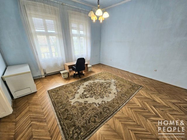 Eladó téglalakás, Szegeden 63.9 M Ft, 2 szobás