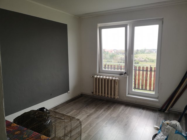 Eladó téglalakás, Hajmáskéren 25 M Ft, 2 szobás
