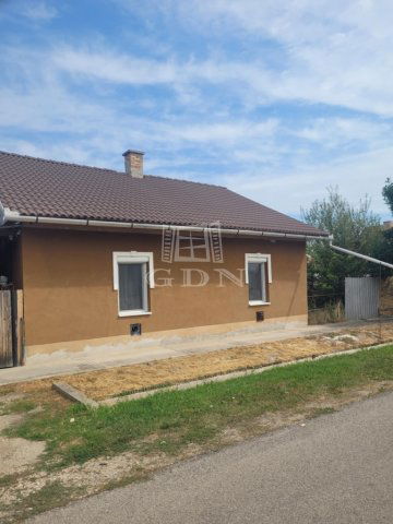 Eladó családi ház, Tiszaszigeten 59 M Ft, 2+1 szobás