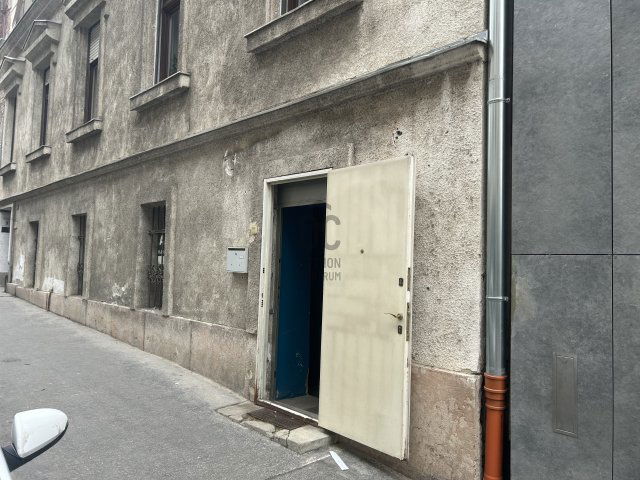 Eladó ipari ingatlan, Budapesten, I. kerületben 121.9 M Ft