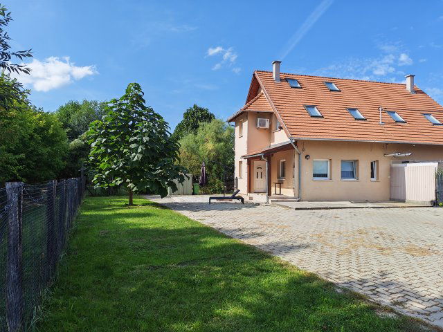 Eladó téglalakás, Sülysápon 75.9 M Ft, 3 szobás
