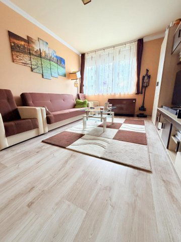 Eladó téglalakás, Tatán 49.99 M Ft, 2 szobás