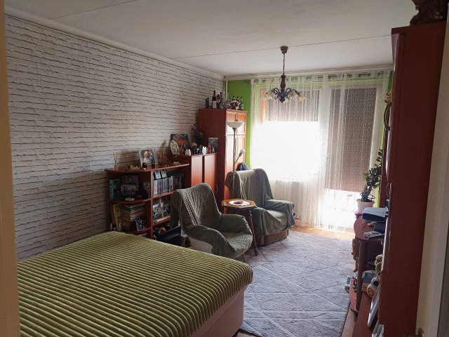 Eladó panellakás, Debrecenben 58.9 M Ft, 2 szobás