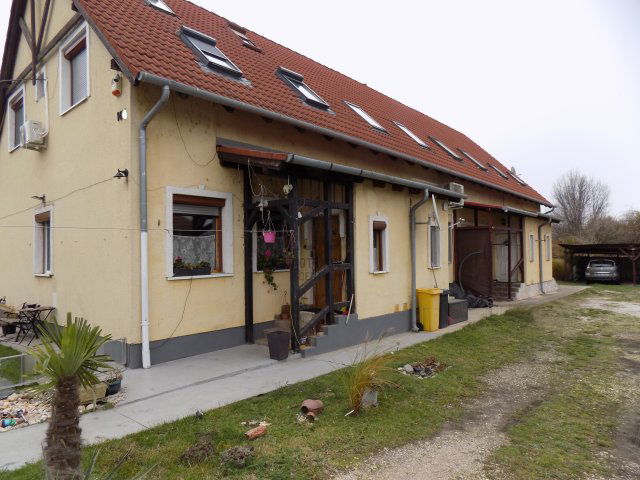 Eladó sorház, Érden 73 M Ft, 4 szobás / költözzbe.hu