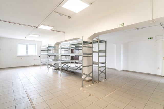 Kiadó ipari ingatlan, Miskolcon, Vágóhíd utcában 325 E Ft / hó