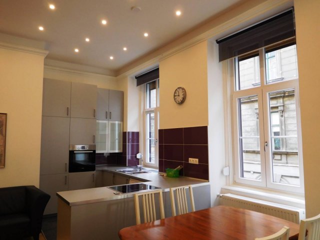 Eladó téglalakás, Budapesten, V. kerületben 185 M Ft, 3 szobás