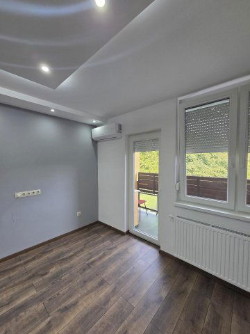 Eladó téglalakás, Zalaegerszegen 43.9 M Ft, 2 szobás
