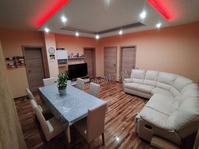 Eladó ikerház, Ostoroson 85 M Ft, 5 szobás / költözzbe.hu