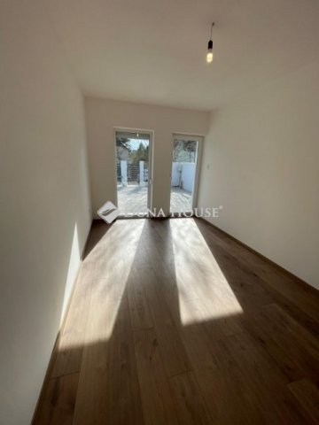 Eladó ikerház, Budapesten, XVI. kerületben 179.9 M Ft, 5 szobás