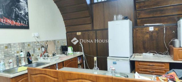 Eladó üzlethelyiség, Budapesten, V. kerületben 84.9 M Ft