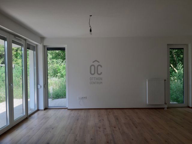 Eladó ipari ingatlan, Budapesten, III. kerületben 805.48 M Ft
