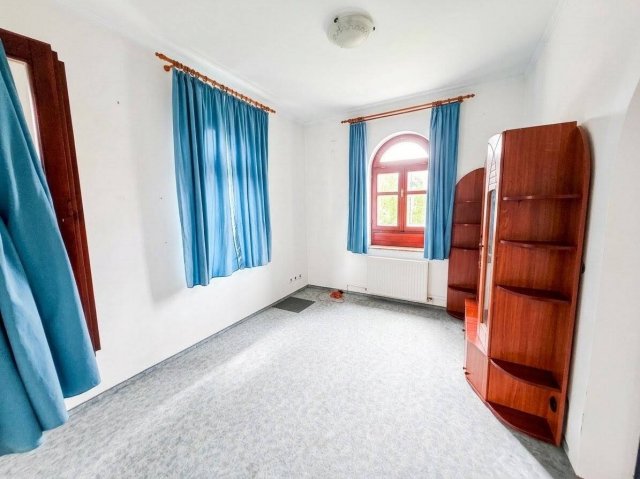 Eladó családi ház, Kiskunlacházán 97 M Ft, 7 szobás