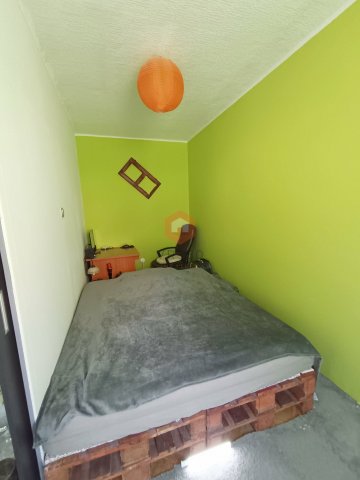 Eladó téglalakás, Komlón 26.9 M Ft, 2 szobás