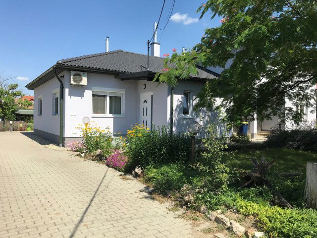 Eladó családi ház, Pilisen, Jávorka Ádám utcában 77.9 M Ft