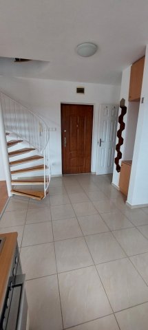 Eladó téglalakás, Debrecenben, Segner téren 79 M Ft, 4 szobás