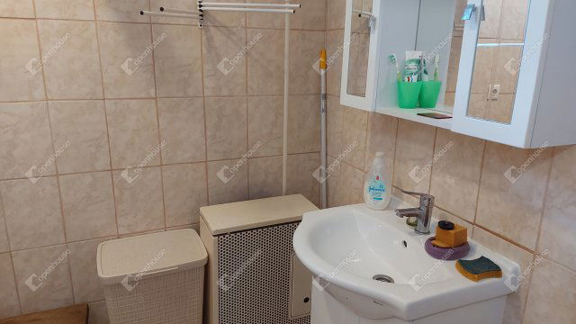 Eladó családi ház, Csanádapácán 15 M Ft, 2 szobás