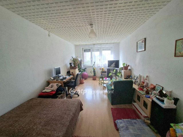 Eladó panellakás, Budapesten, III. kerületben 85 M Ft, 1+2 szobás