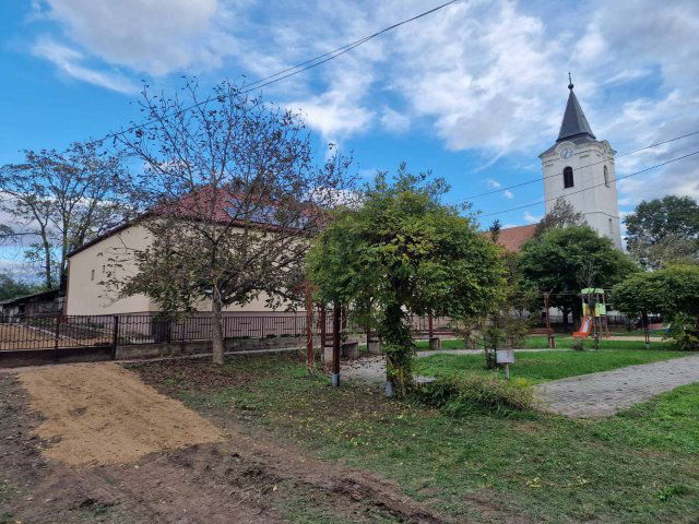 Eladó családi ház, Tetétlenen 8 M Ft, 3 szobás