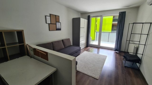 Kiadó téglalakás, albérlet, VIII. kerületben, Corvin sétányon