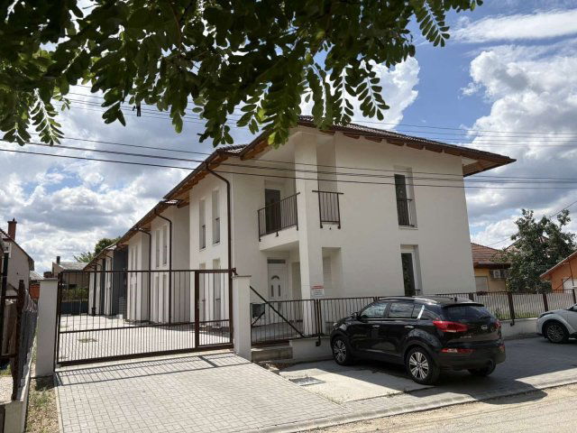 Eladó sorház, Szigetszentmiklóson 86.9 M Ft, 4 szobás