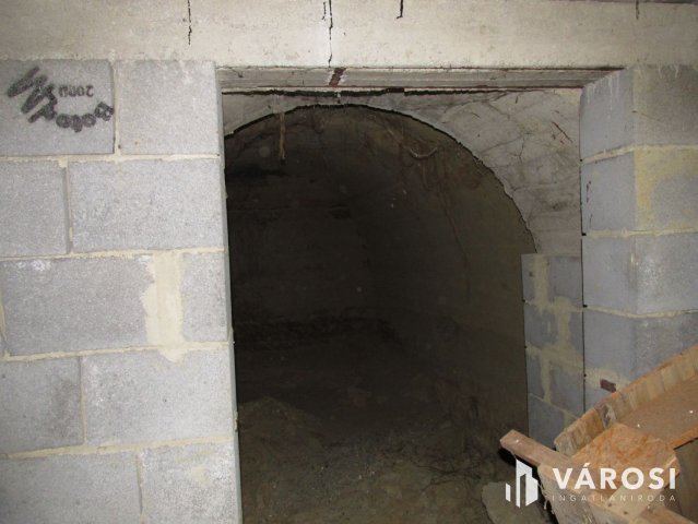 Eladó nyaraló, Patakon 0.8 M Ft, 2 szobás / költözzbe.hu