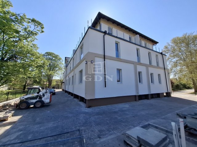 Eladó téglalakás, Kiskunlacházán 40.26 M Ft, 1 szobás