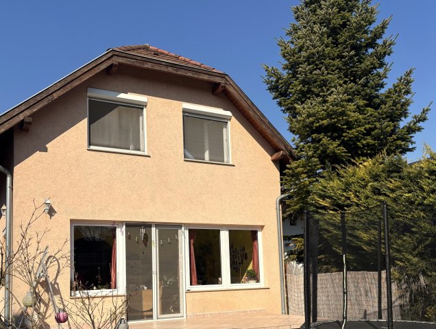 Eladó családi ház, Budapesten, III. kerületben 229 M Ft