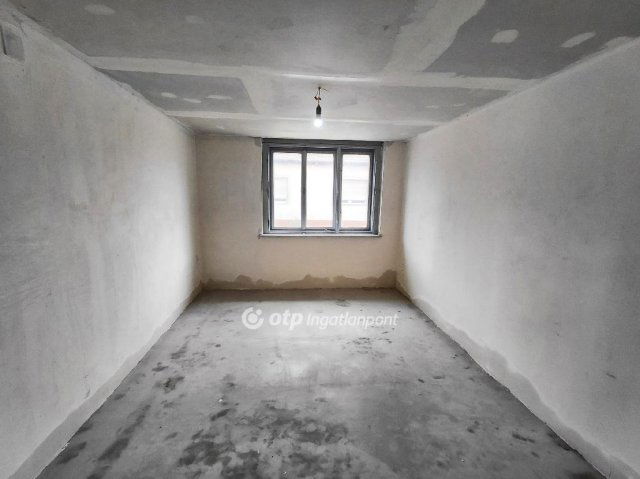 Eladó családi ház, Hatvanban 36.9 M Ft, 2+1 szobás